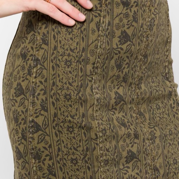 Free People EUC Mini Skirt Size 6 - Picture 6 of 16